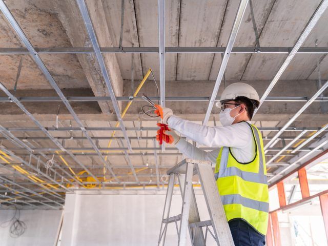 Commercial electrician in Kent